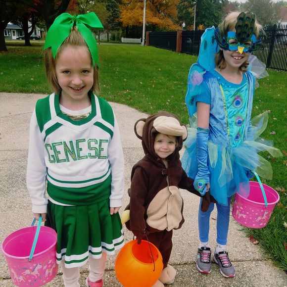 Meet your Posher, Katherine - Picture 1 of 1